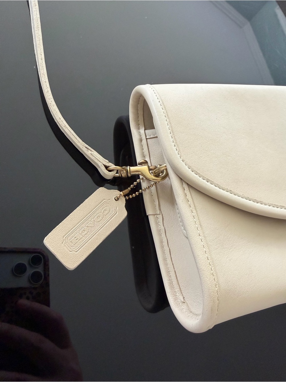 Auth Vtg COACH Sterling Glovetanned Leather Shoulder Bag - Bone - Made in USA - Picture 2 of 14